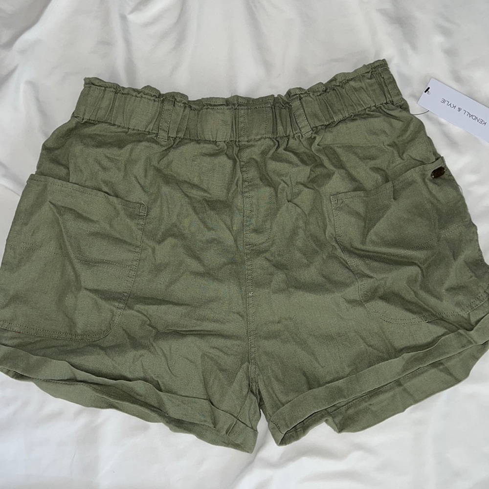 Olive Green Kendall & Kylie Woven Shorts *NWT*